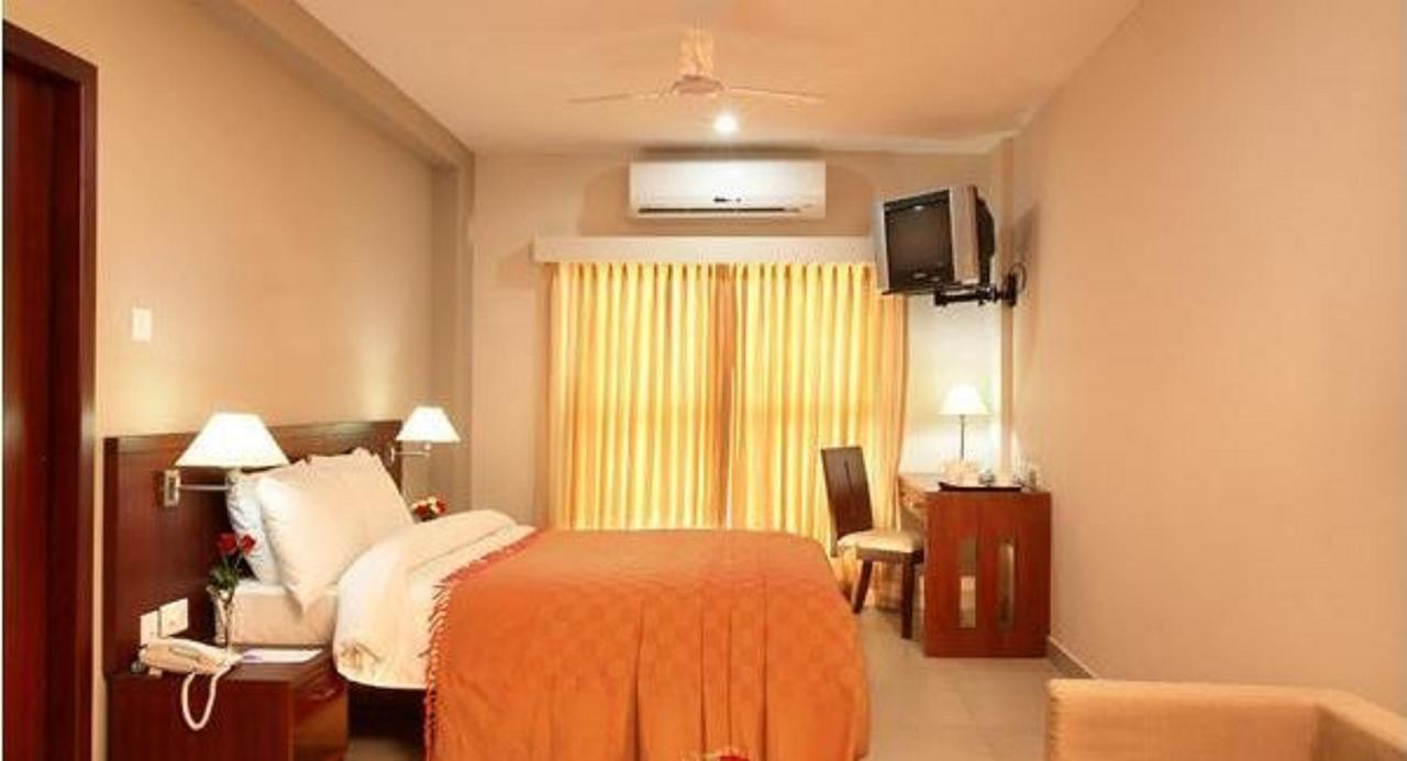 Hotel Broad Bean Cochin Kochi Exterior foto